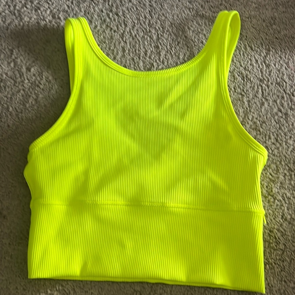 Lululemon crop tank top size 6